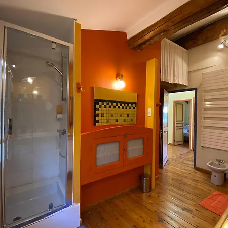 Maison Familiale Centre * Avignon